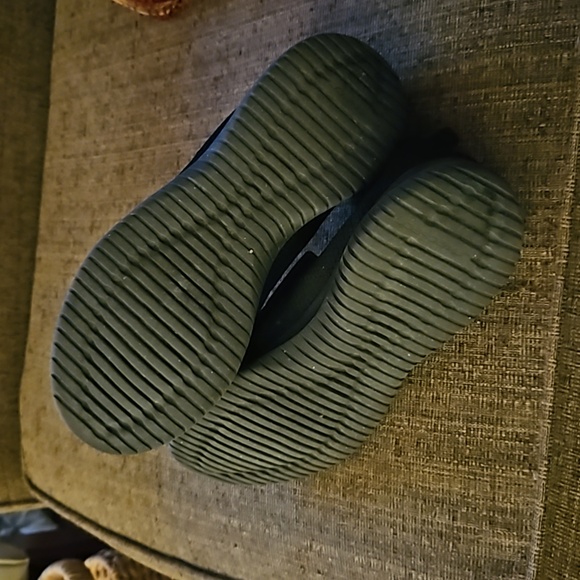 8.5 Skechers Ultra Flex Harmonius Black Slip-on Shoes - Picture 6 of 6